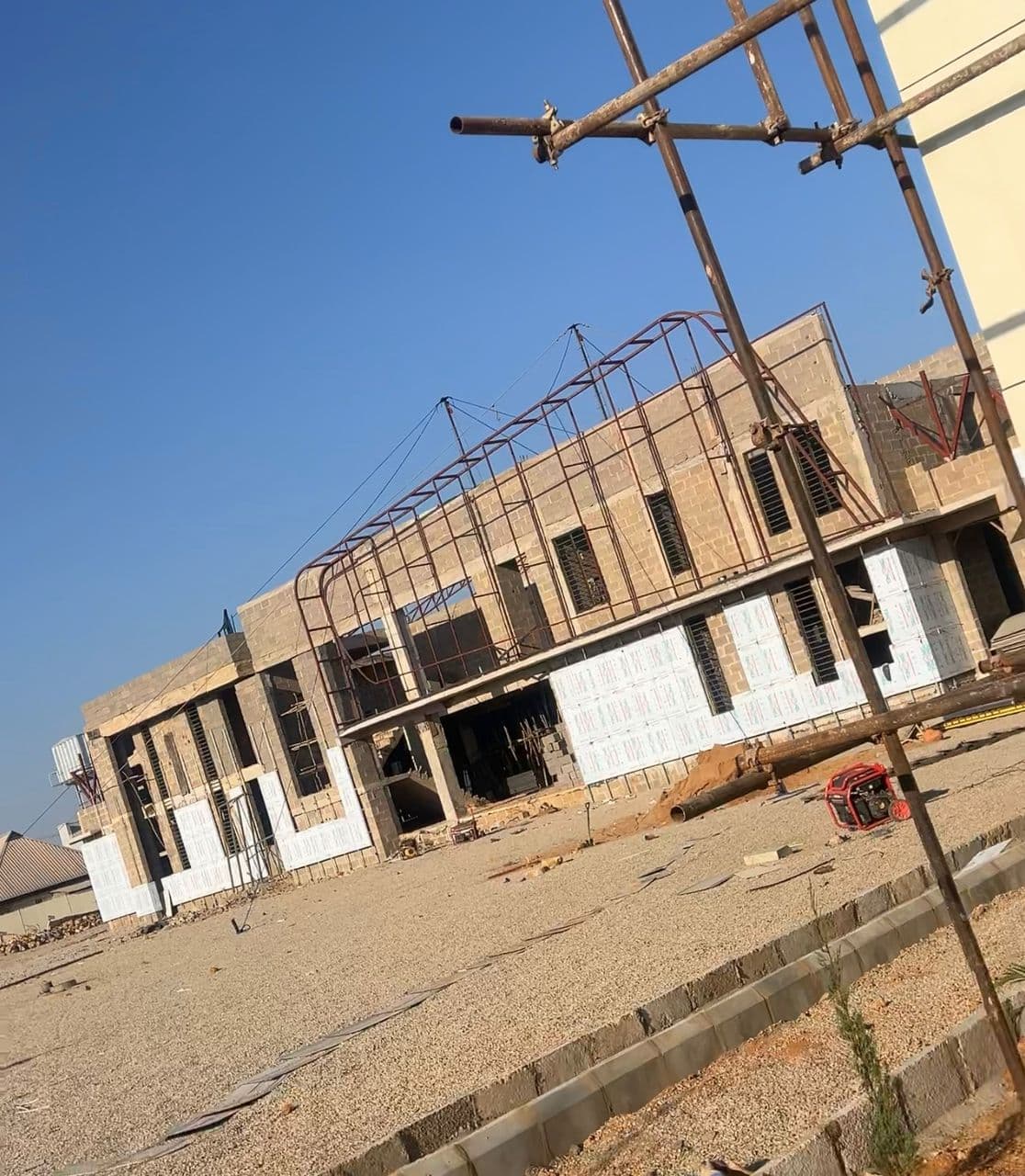 DR FISH LOUNGE AND CINEMA gallery image 3