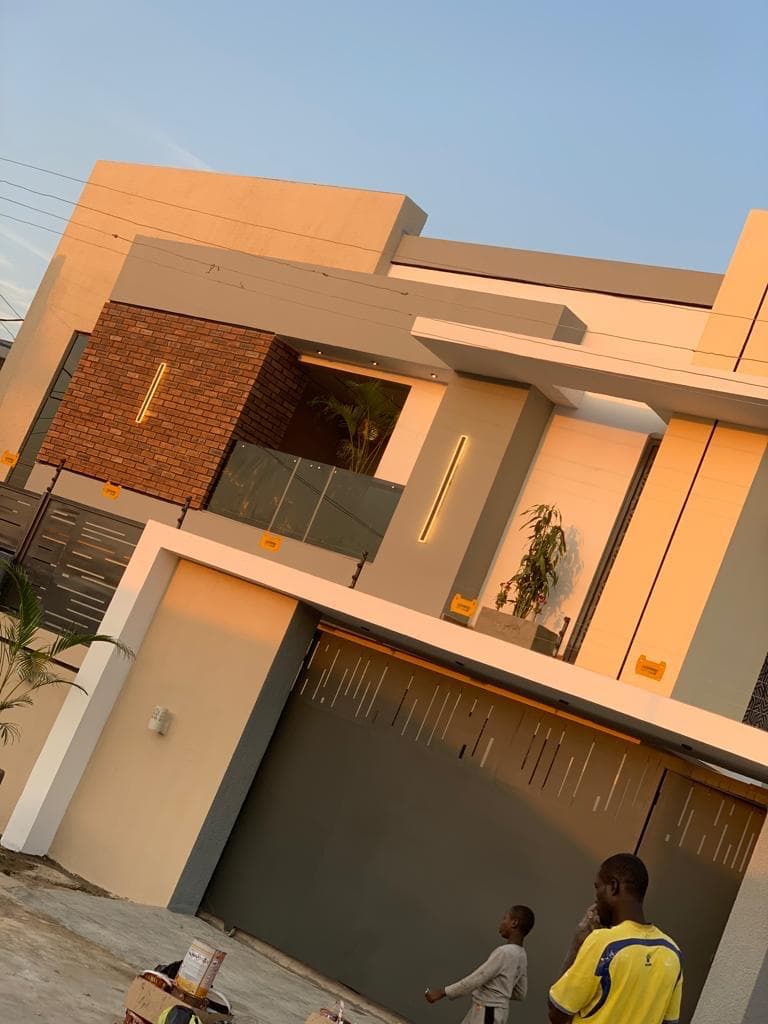 A Masterclass in Jos Highland Luxury